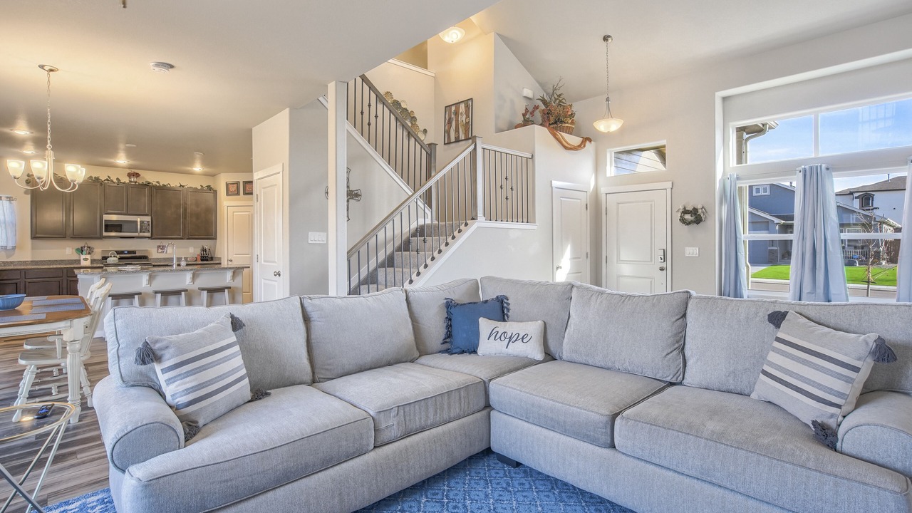 Photo of Livingroom in Security-Widefield