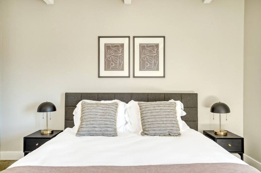 Photo of Bedroom in Speer