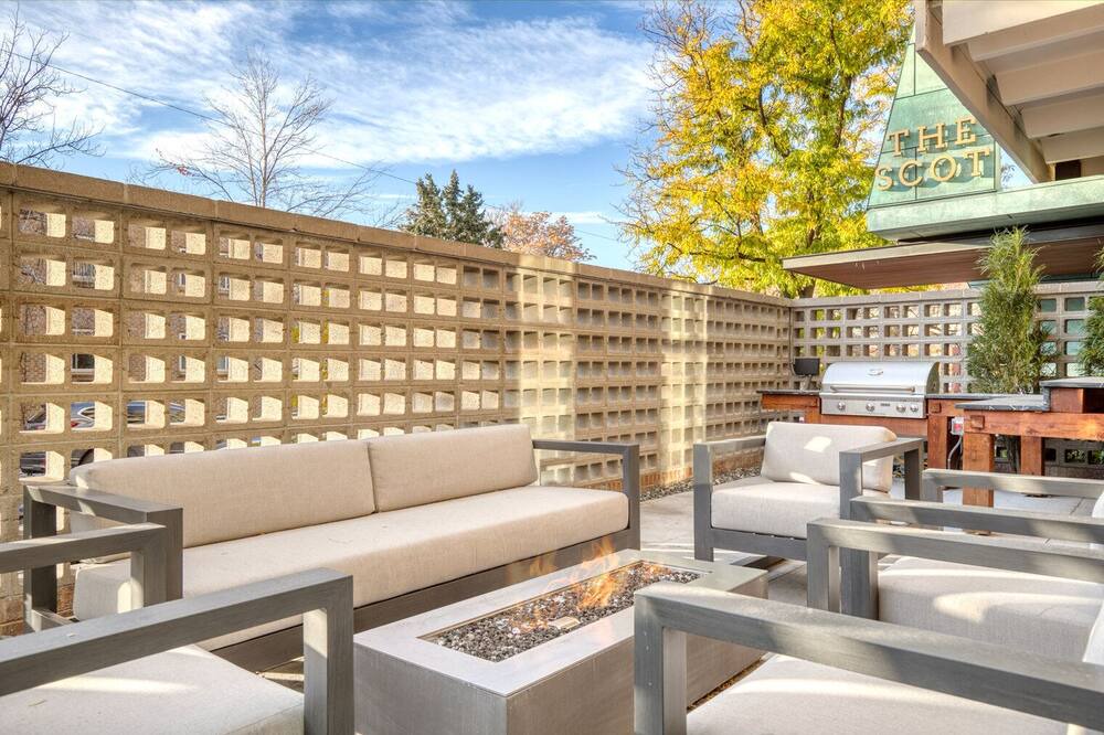 Photo of Outdoor in Speer