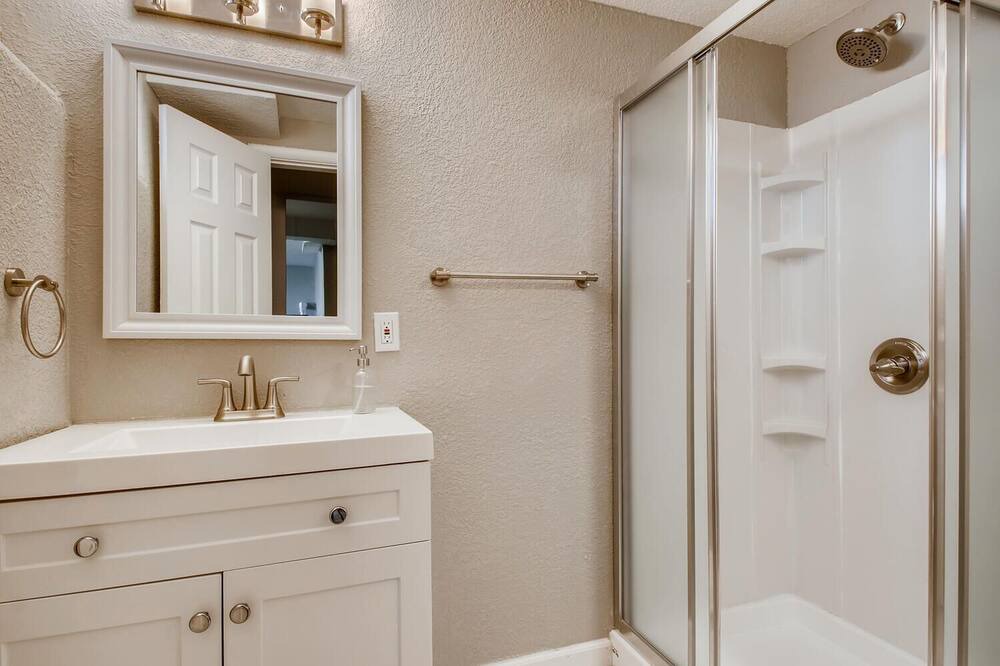 Photo of Bathroom in Bel Aire