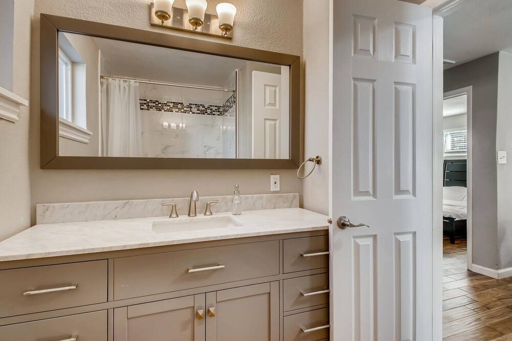 Photo of Bathroom in Bel Aire