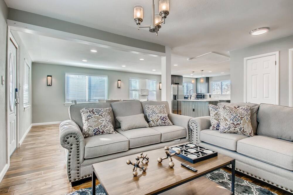 Photo of Livingroom in Bel Aire