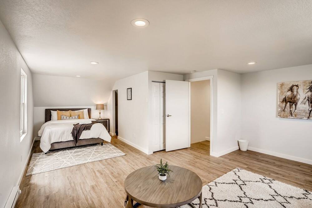 Photo of Bedroom in Coal Creek Canyon