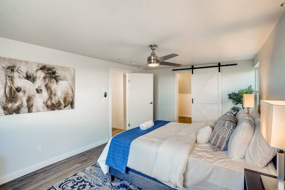 Photo of Bedroom in Coal Creek Canyon