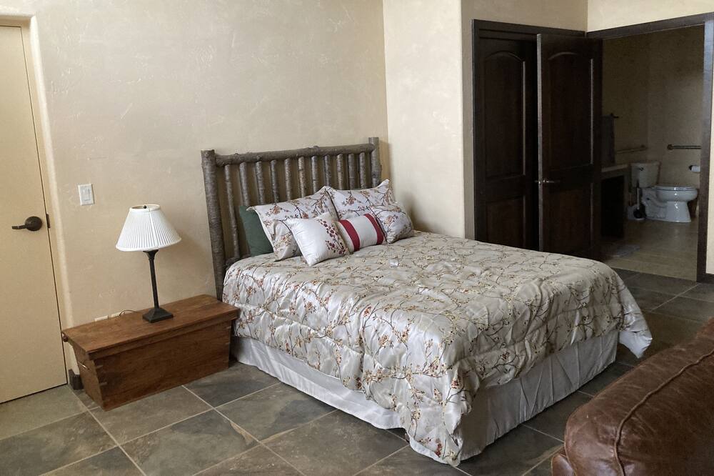 Photo of Bedroom in Marvel
