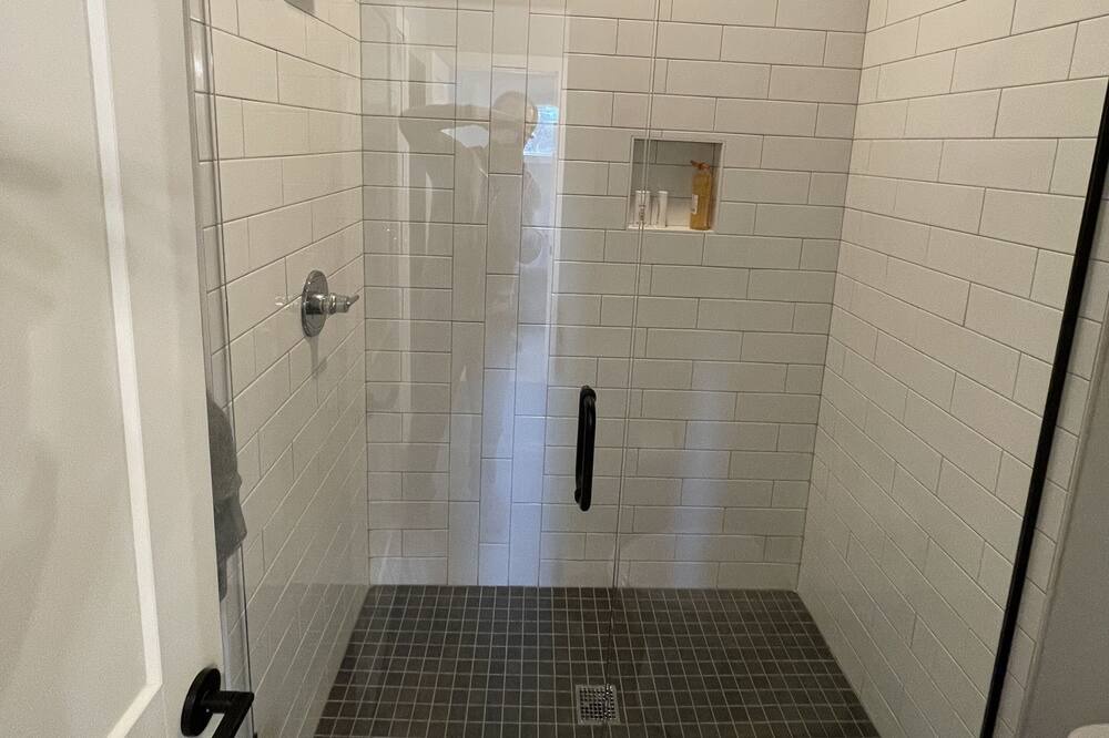 Photo of Bathroom in Northeast Park Hill