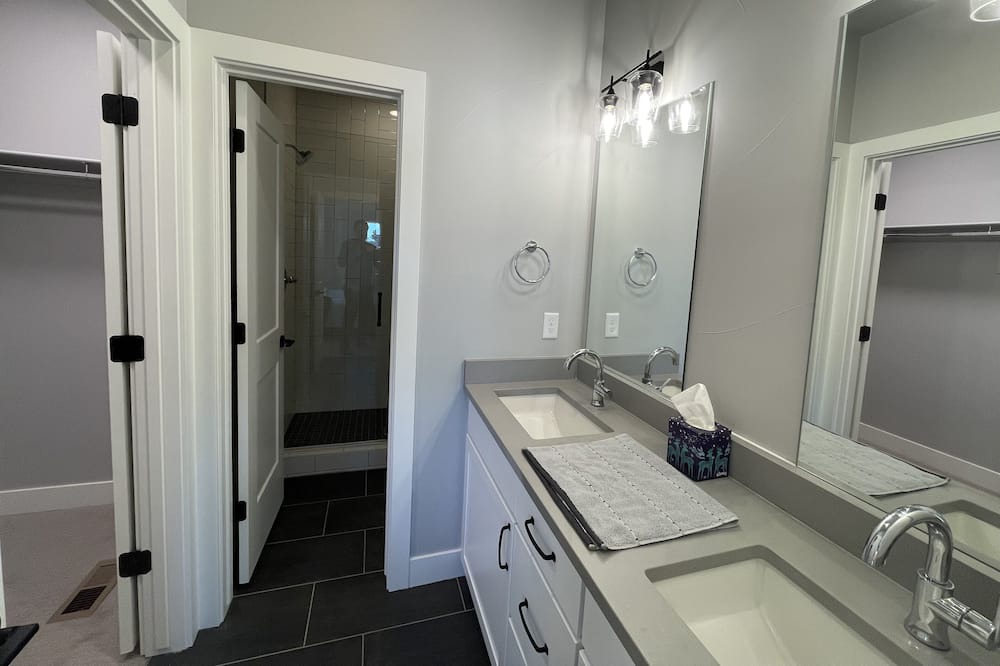 Photo of Bathroom in Northeast Park Hill