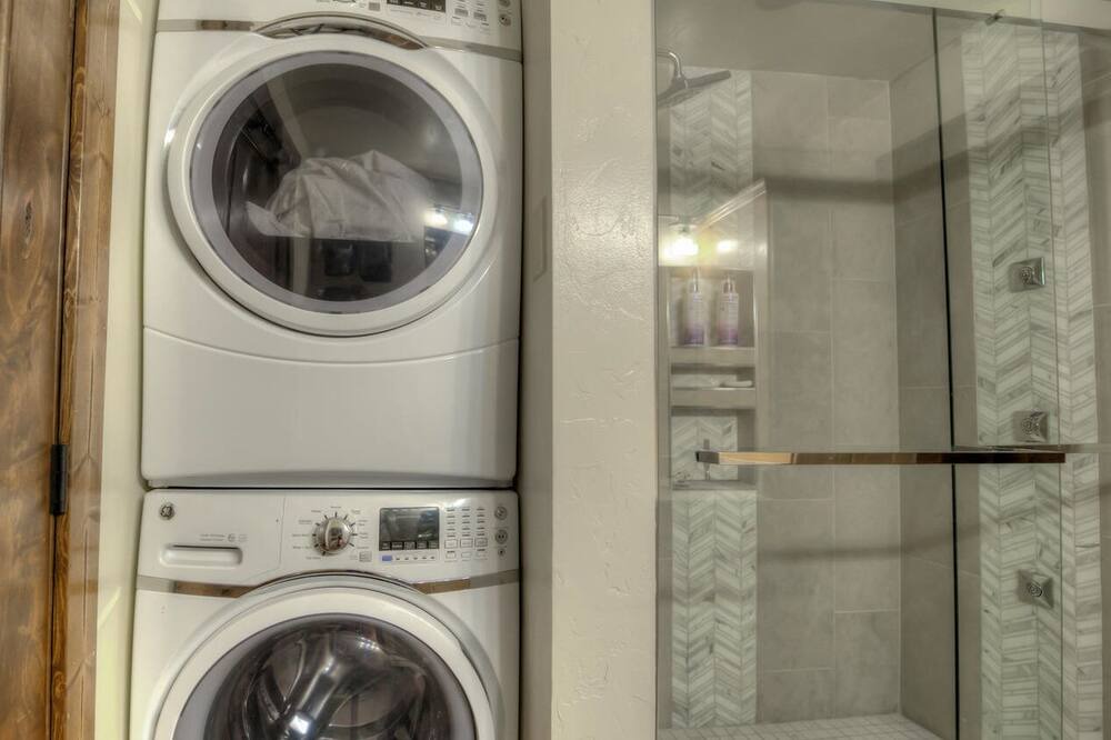 Photo of Bedroom in Breckenridge Heights