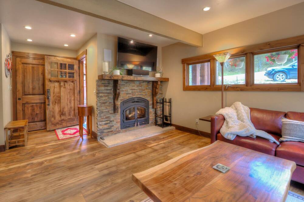 Photo of Livingroom in Breckenridge Heights
