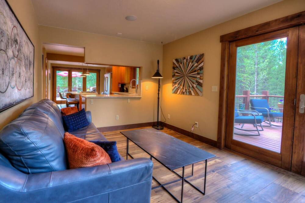 Photo of Bedroom in Breckenridge Heights