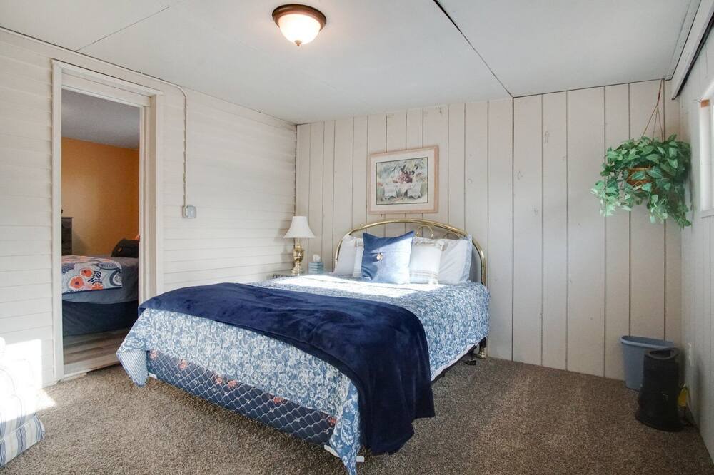 Photo of Bedroom in Old North End