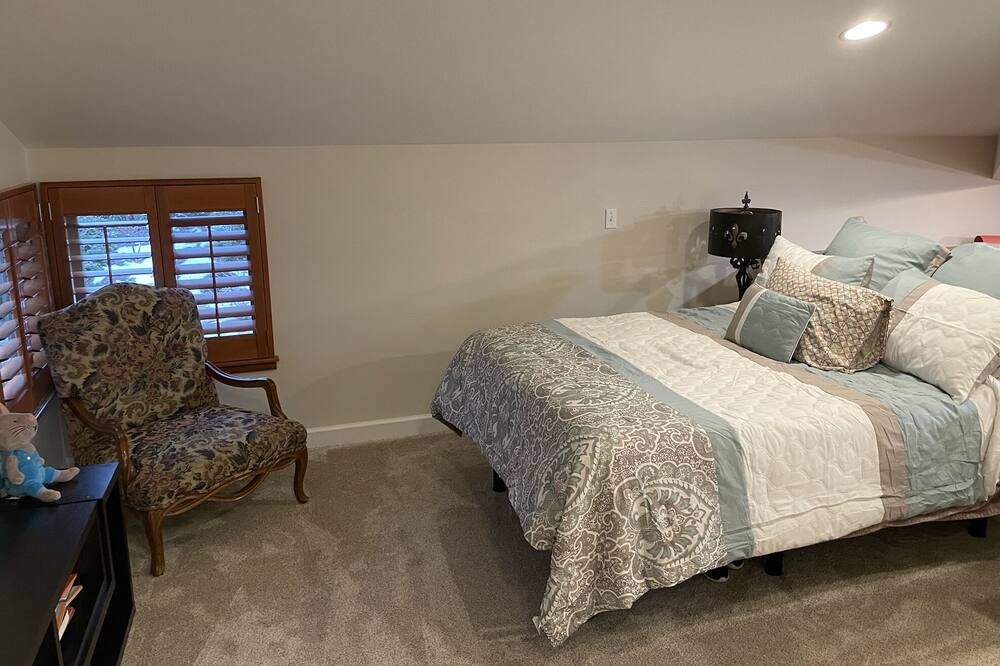 Photo of Bedroom in Table Mesa