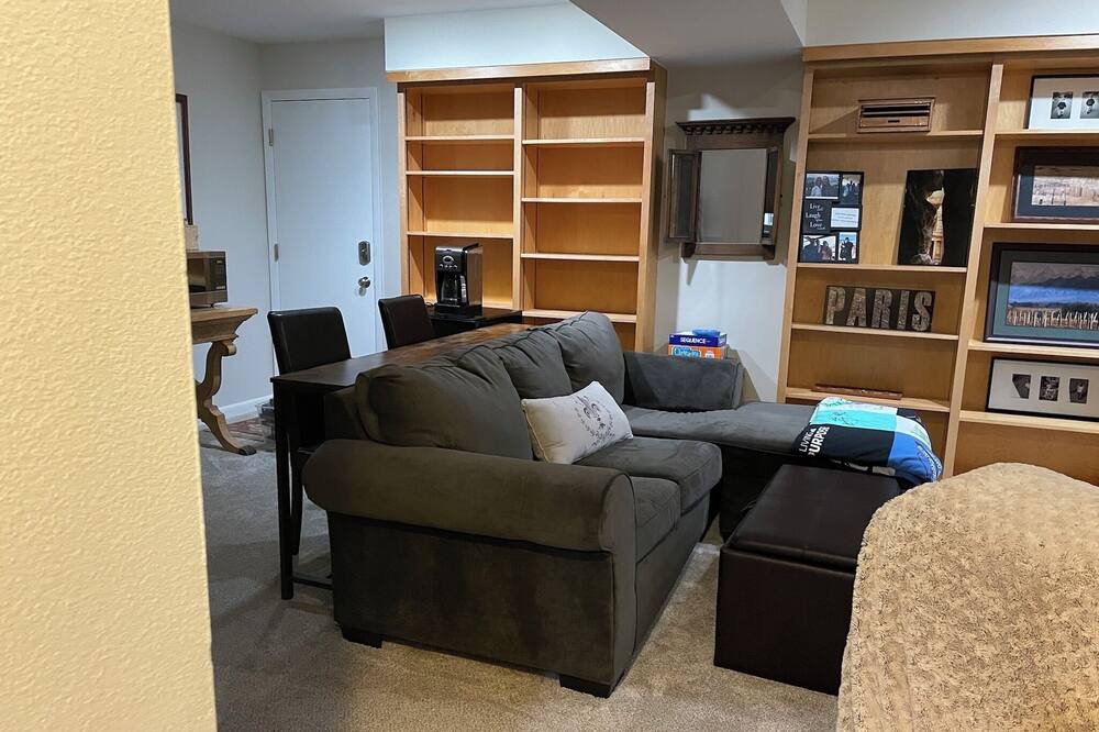 Photo of Livingroom in Table Mesa