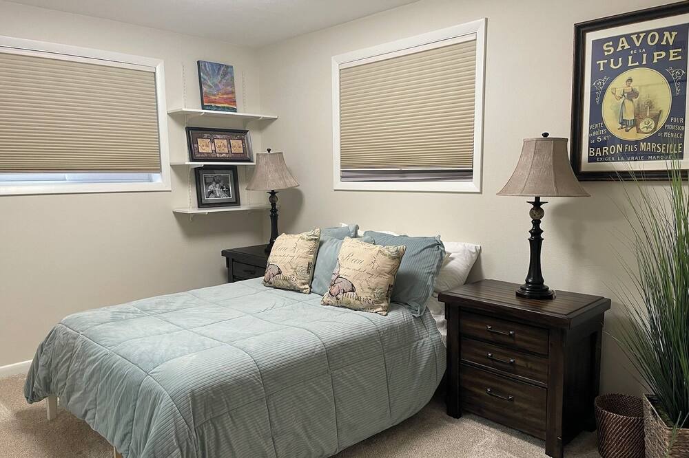 Photo of Bedroom in Table Mesa