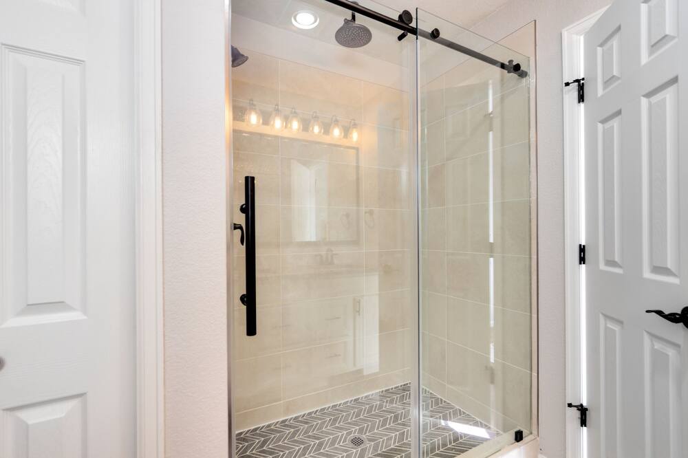 Photo of Bathroom in Mead