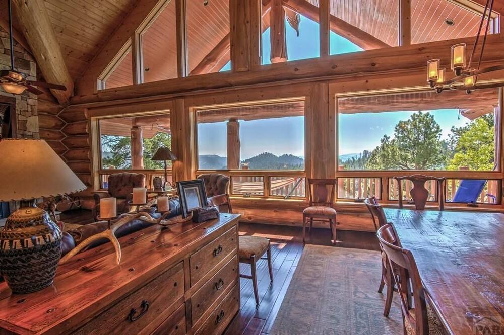 Photo of Livingroom in Park County