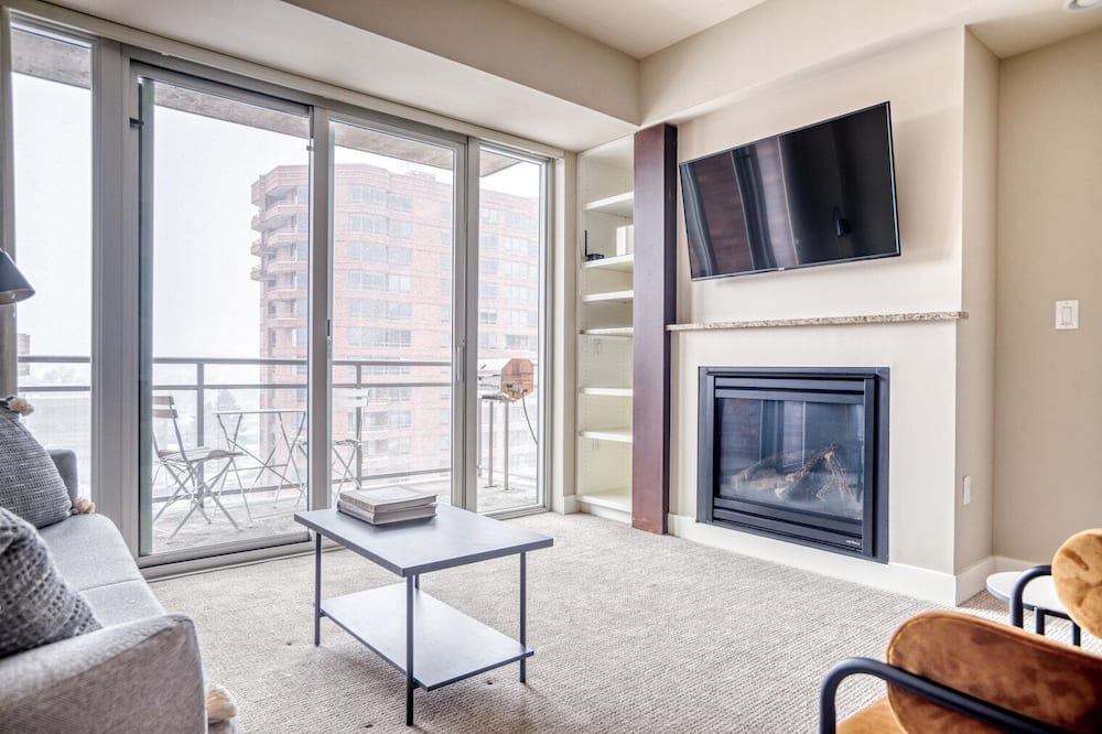 Photo of Livingroom in Cherry Creek