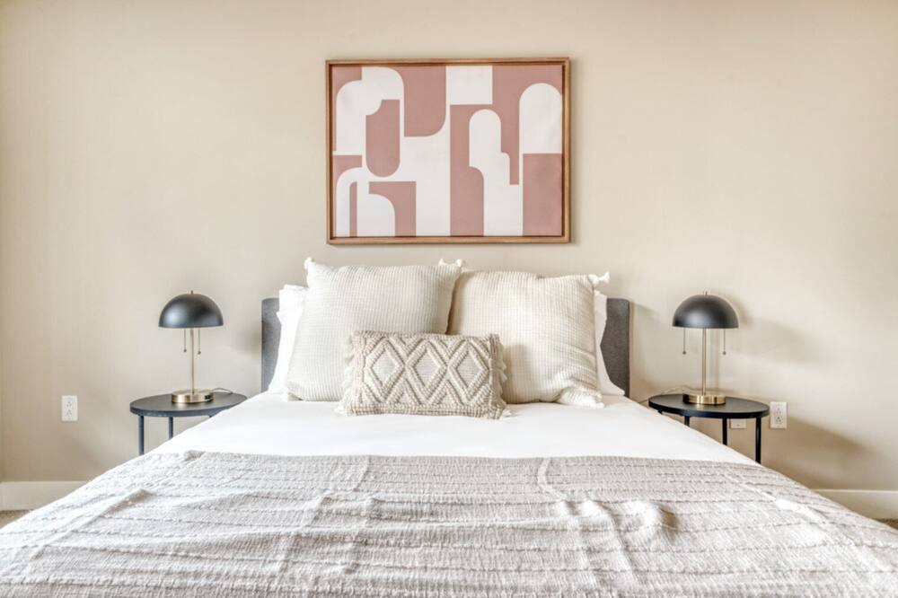 Photo of Bedroom in Cherry Creek