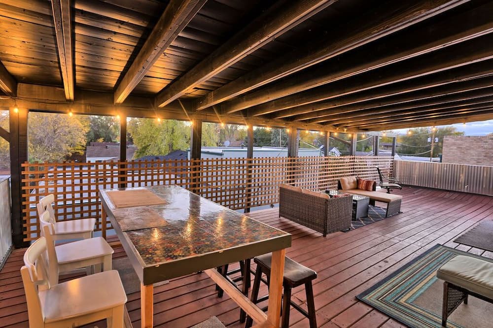 Photo of Outdoor in Barths