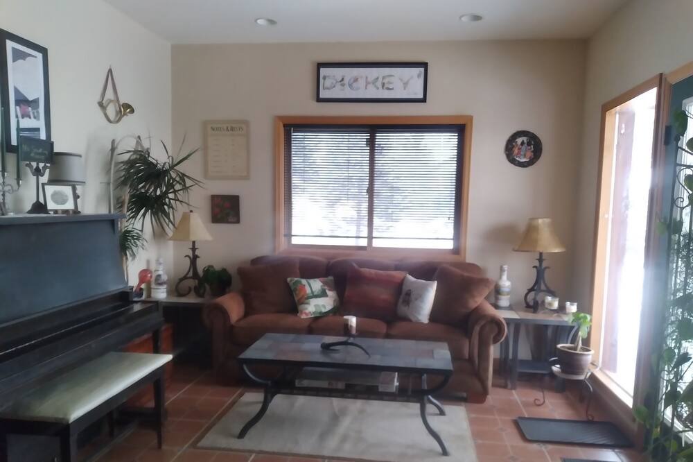 Photo of Bedroom in Bailey