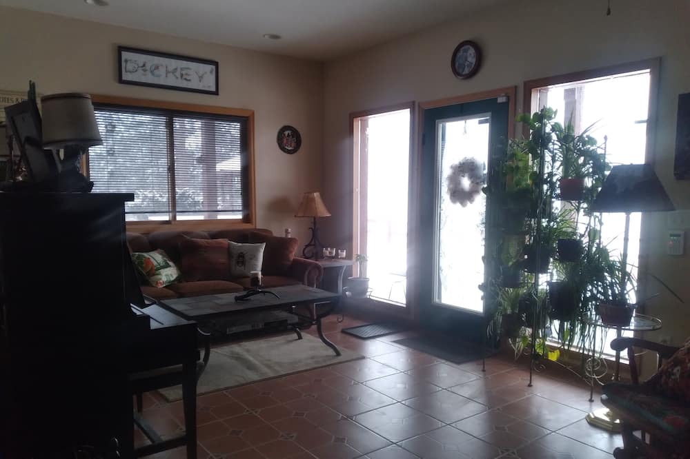Photo of Bedroom in Bailey