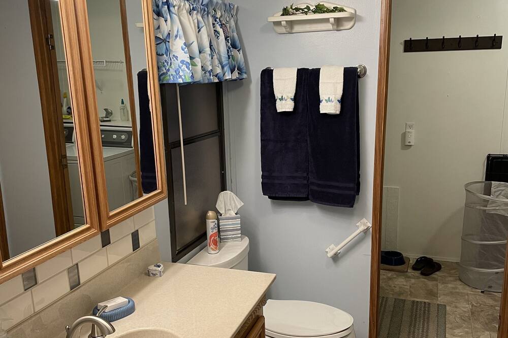 Photo of Bathroom in Alamosa