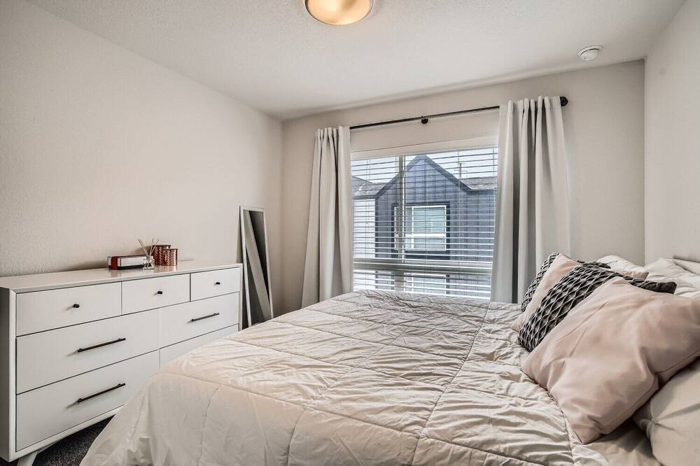 Photo of Bedroom in Lakewood