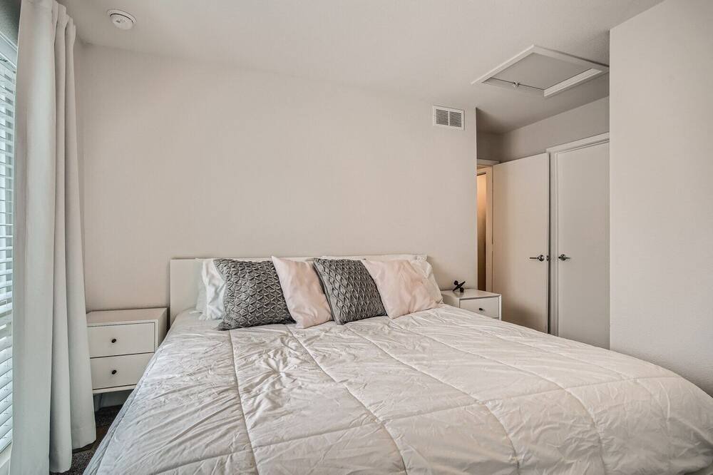 Photo of Bedroom in Lakewood