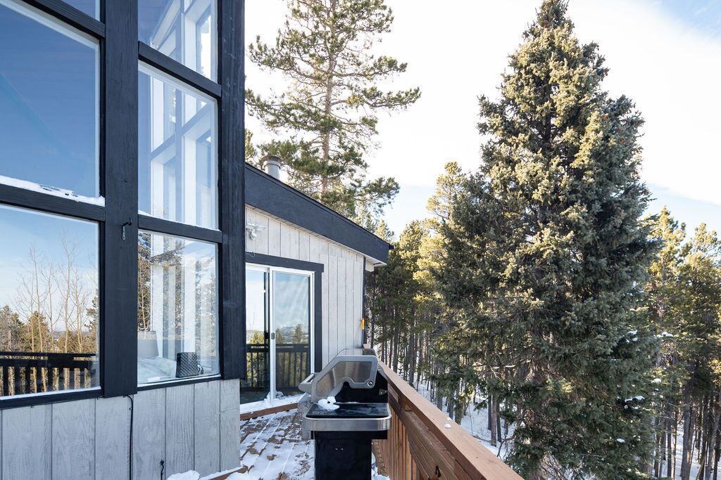 Photo of Outdoor in Black Hawk
