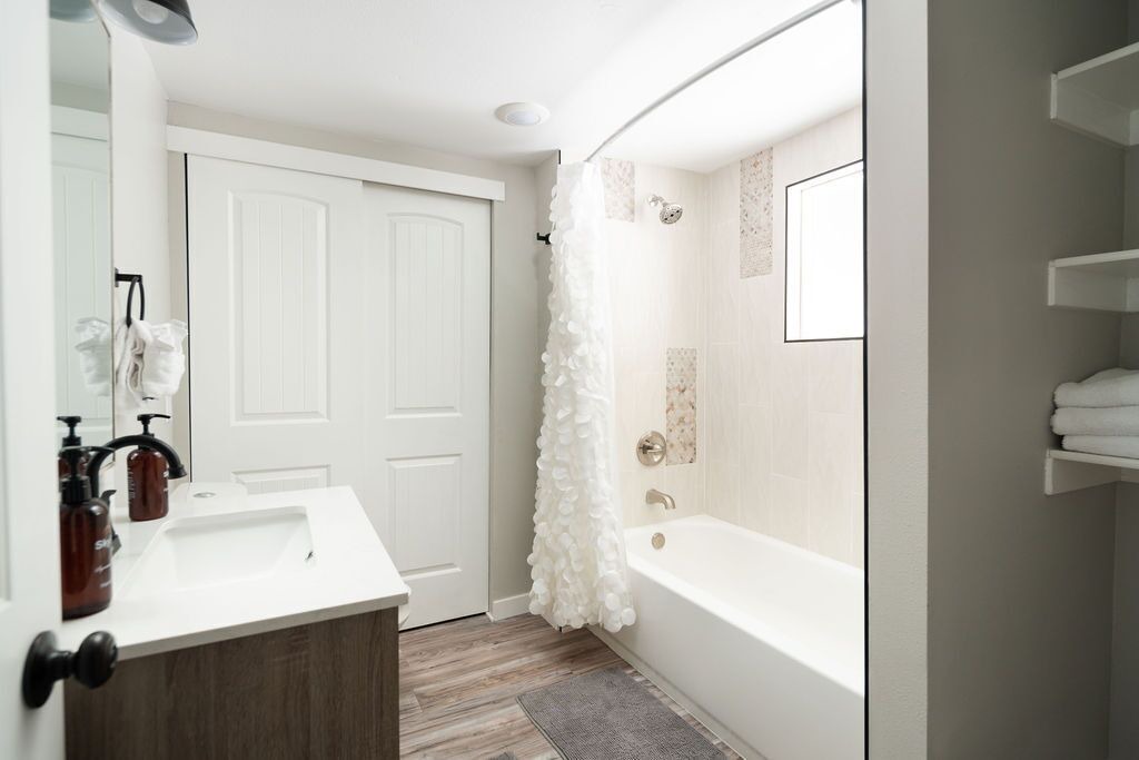 Photo of Bathroom in Black Hawk