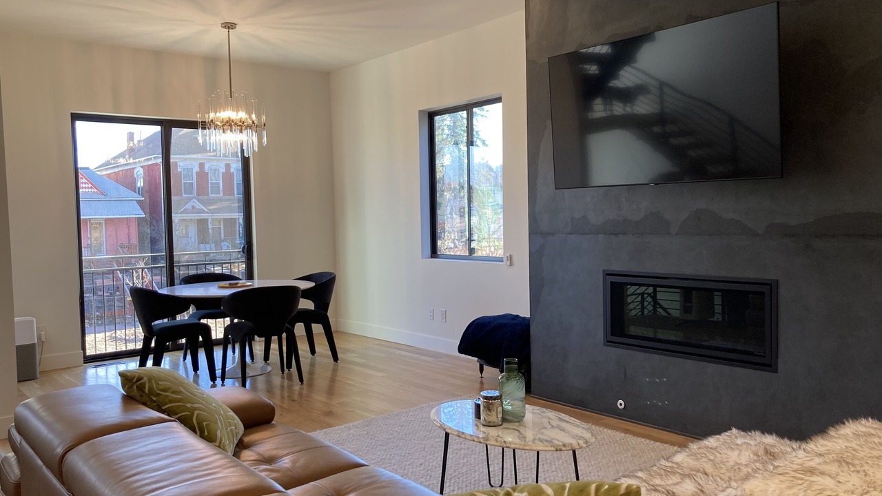 Photo of Livingroom in Five Points