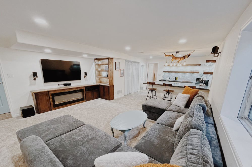 Photo of Livingroom in Northeast Park Hill