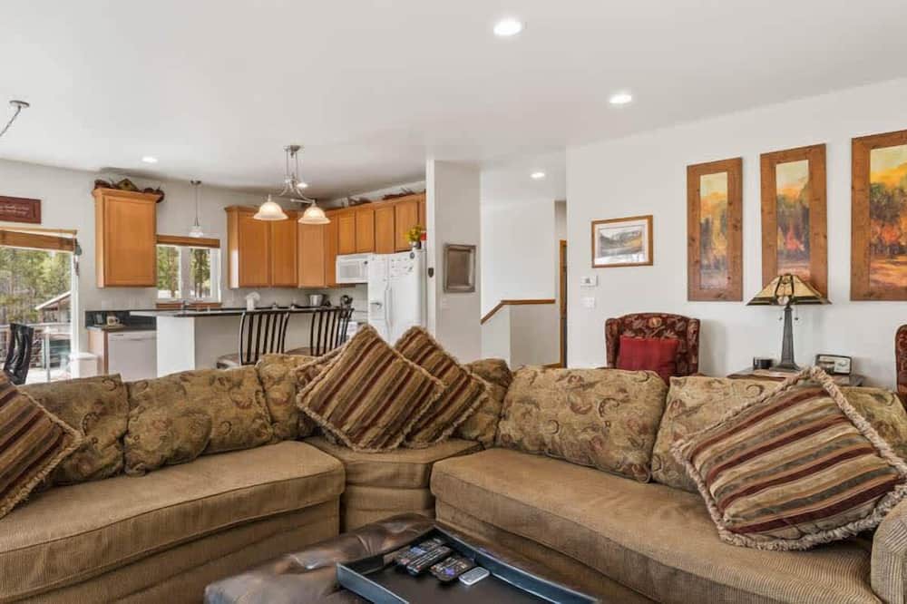 Photo of Livingroom in Leadville North