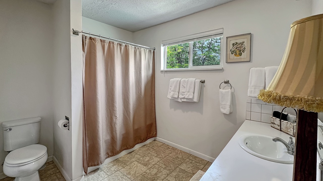 Photo of Bathroom in Paonia