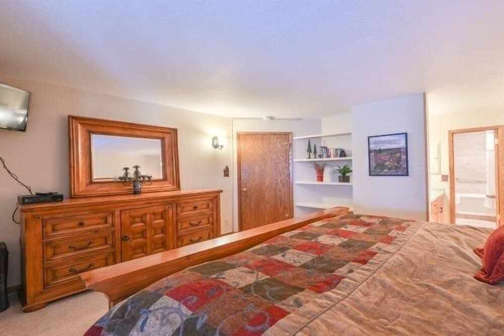 Photo of Bedroom in Crested Butte