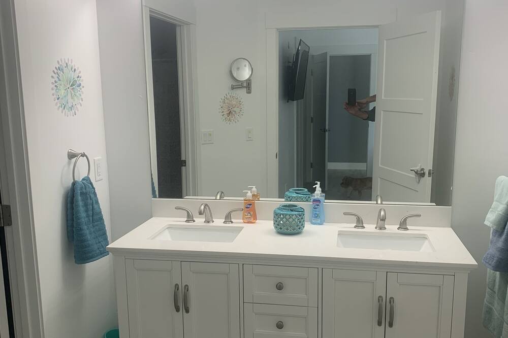 Photo of Bathroom in Loma