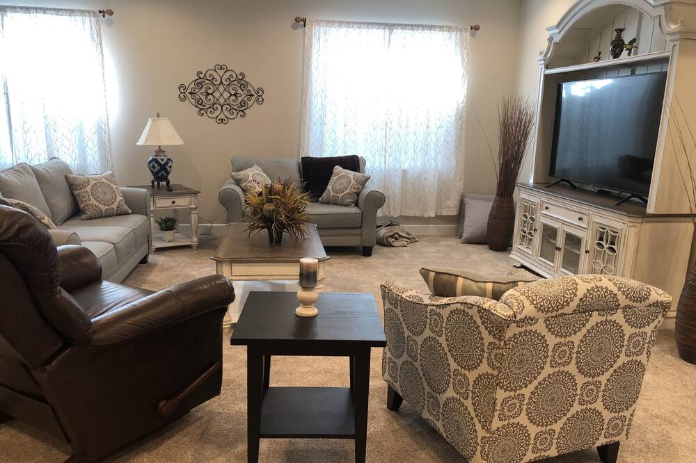 Photo of Livingroom in The Meadows