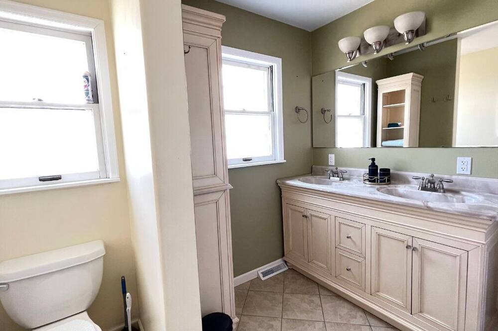 Photo of Bathroom in Pueblo