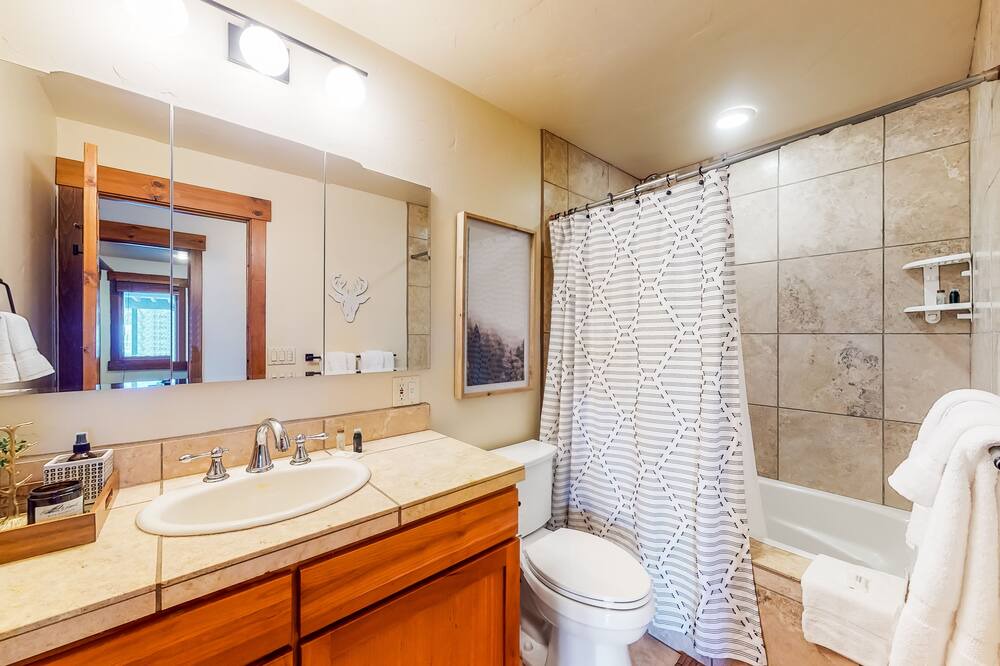 Photo of Bathroom in Eagle-Vail