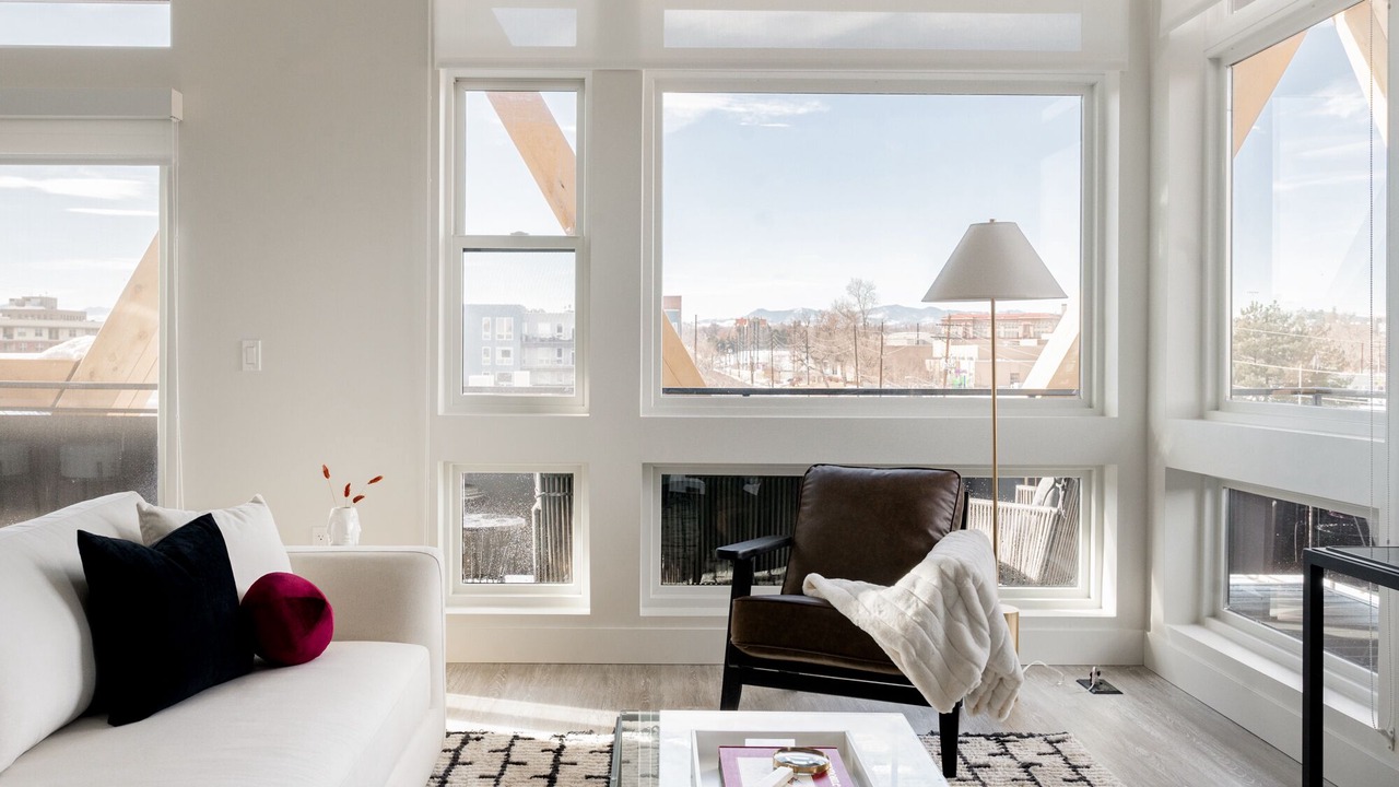 Photo of Livingroom in Highland