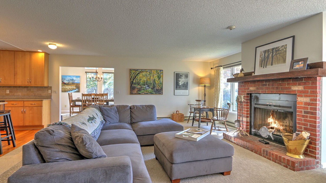 Photo of Livingroom in Carbondale