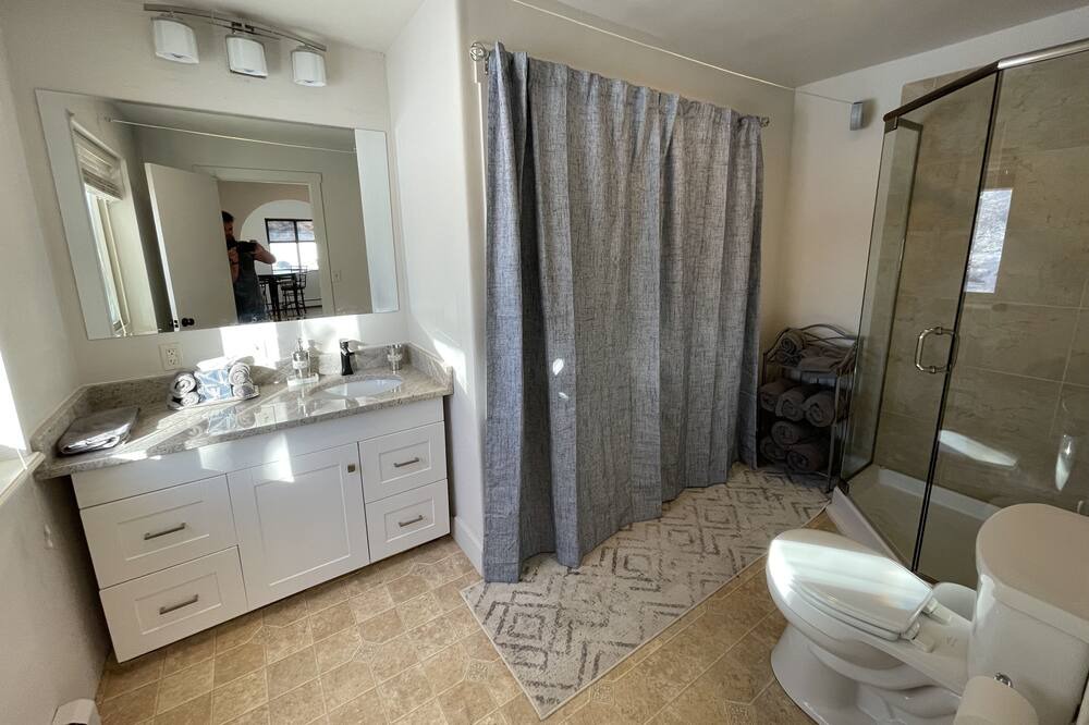 Photo of Bathroom in Mesa