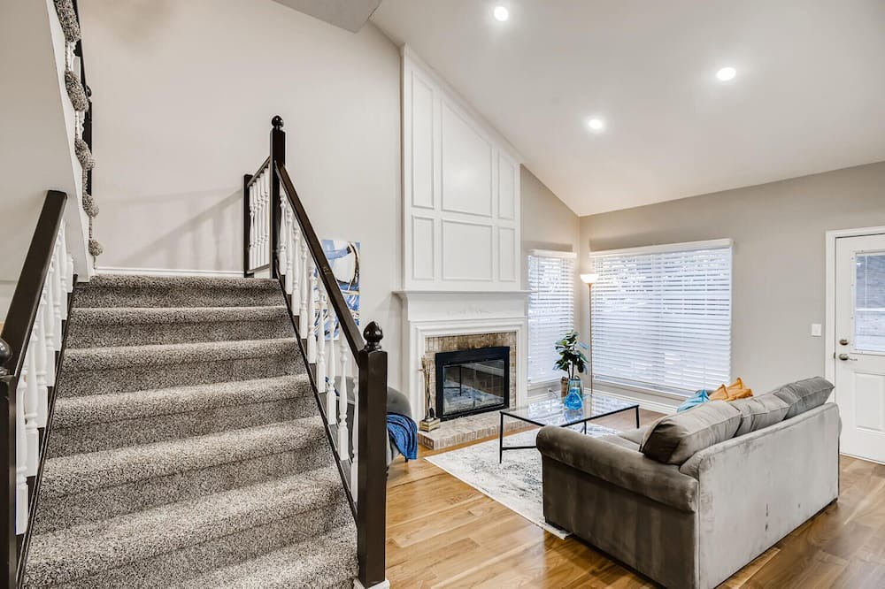 Photo of Livingroom in Littleton