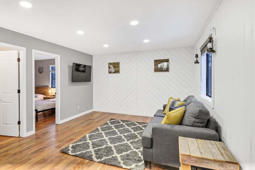 Photo of Livingroom in Doubleheader