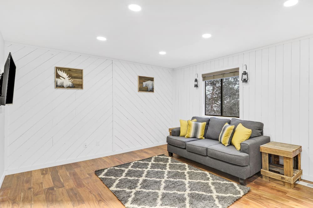 Photo of Livingroom in Doubleheader