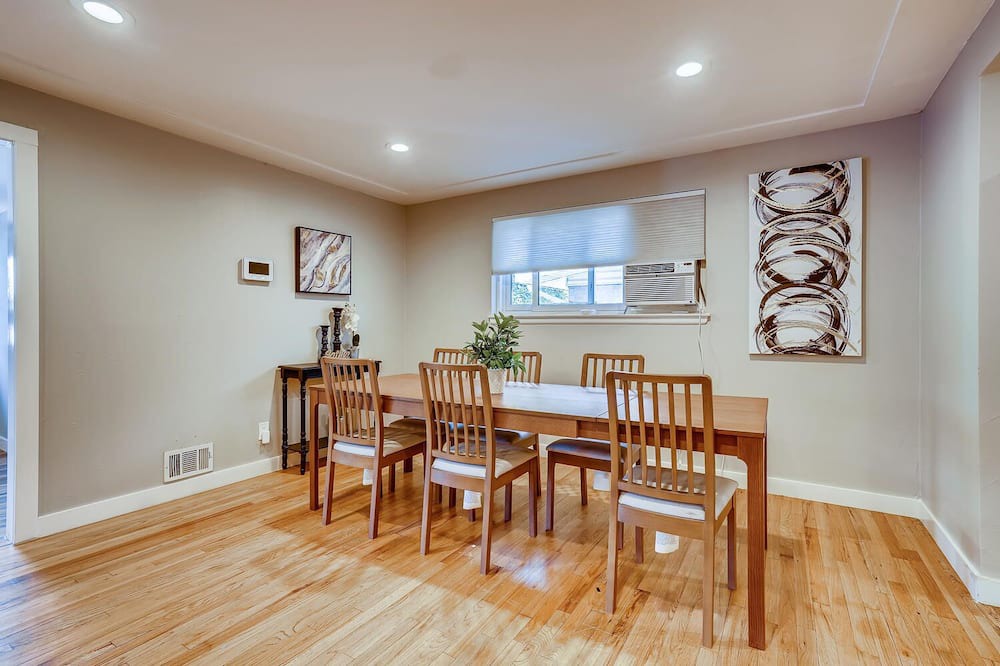 Photo of Kitchen in Barths