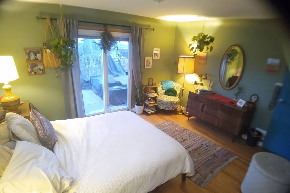 Photo of Bedroom in Wheat Ridge