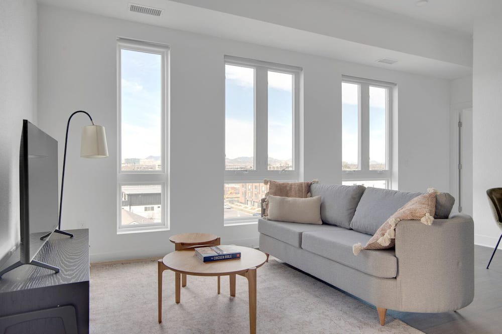 Photo of Livingroom in West Colfax