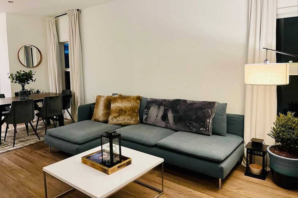 Photo of Livingroom in Summit Cove