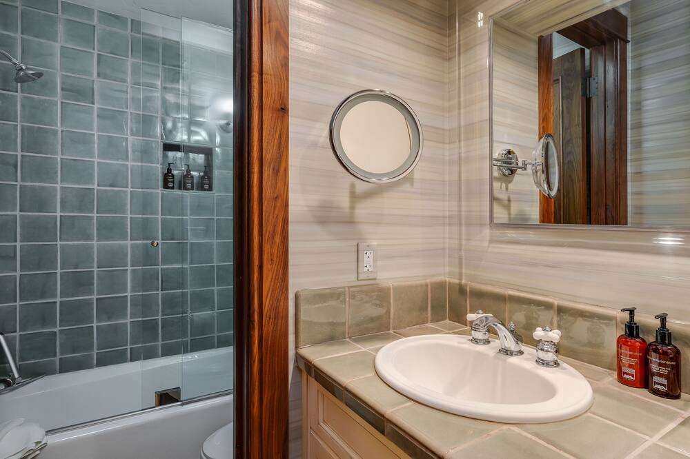 Photo of Bathroom in Cordillera